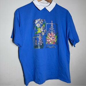 Vintage T-Shirt with Floral Design and white collar